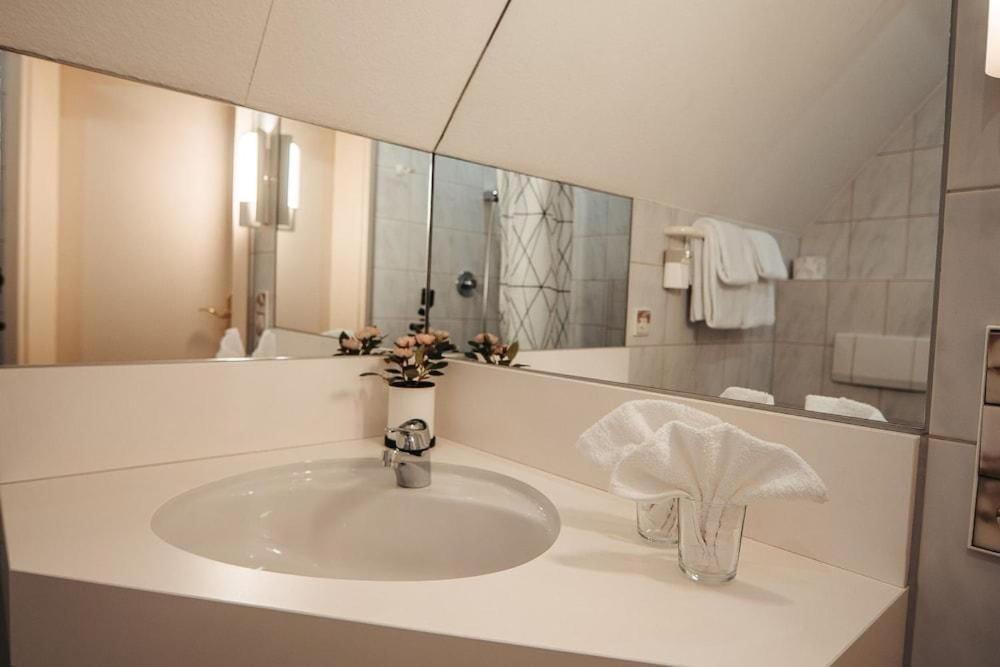 Hotel & Restaurant Krone Maerkt Weil am Rhein Kültér fotó